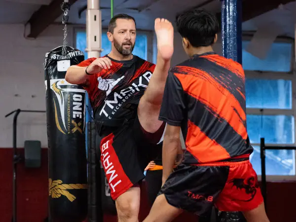 Sparring at TMA Kickboxing